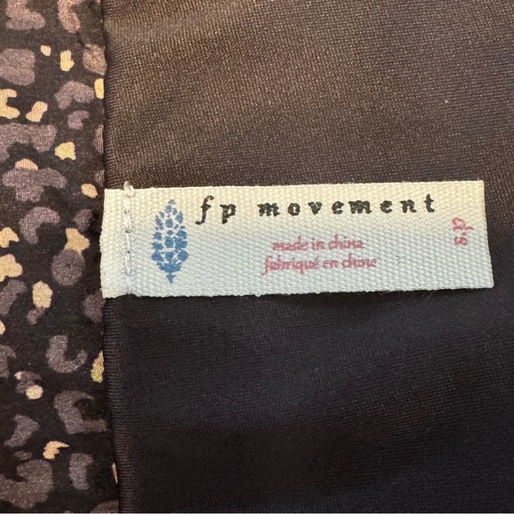 Free People FP Movement The Way Home High Rise Gray Printed Shorts Size S - Picture 6 of 12